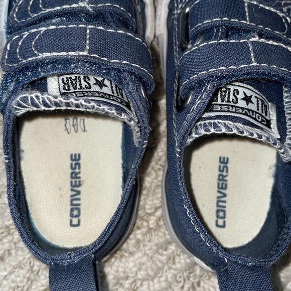 Toddler Chuck Taylor All Star Converse Sneakers - Picture 4 of 9